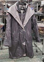 Large Long Winter Coat With Zipper Buttons & Hood