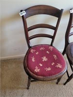 ANTIQUE WOODEN CHAIR WITH NEEDLEPOINT SEAT