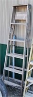 6 ft Wooden Ladder