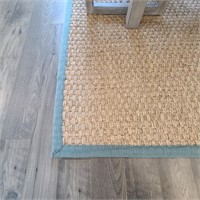 AREA RUG