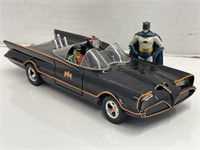 JadaToys Batmobile with Batman & Robin, 1:24 Scale