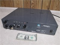 Peavey UMA 35T II Mixer Amplifier - Powers On -