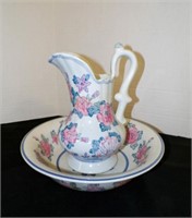 vintage pitcher and basin set