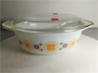 Pyrex Town & Country Casserole Dish w Glass Lid