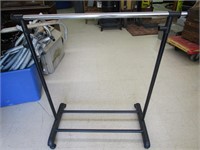 Clothes Hanger On Wheels 39"Wx41.5"T