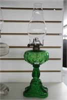 QUEEN MARY GREEN GLASS OIL LAMP 17"