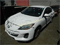 2012 Mazda Mazda3 JM1BL1V88C1675873 White
