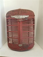 D2- VINTAGE FARMALL TRACTOR GRILL
