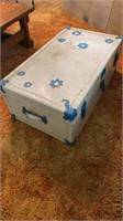 Vintage trunk 36 x 21 inches