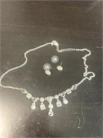 SILVER TONE NECKLACE WITH PAIR OF EARRINGS