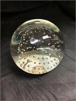 2.5 “ CRYSTAL BALL W/ CONTROLLED BUBBLES