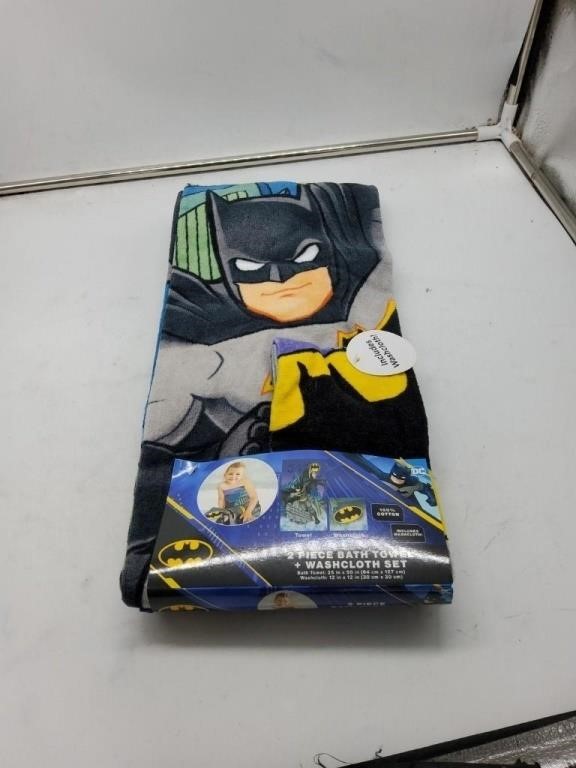 Batman 2 piece bath towel and washcloths set
