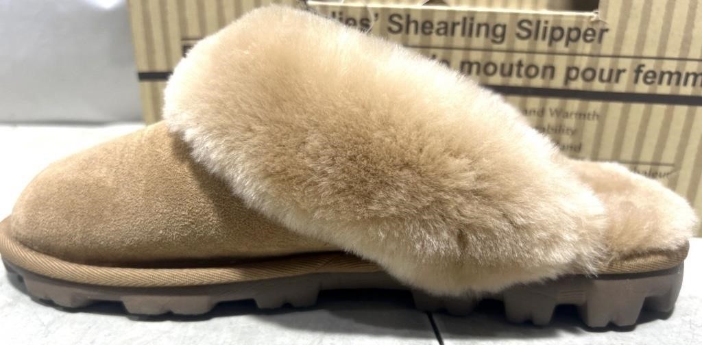 Signature Ladies Shearling Slipper Size 9