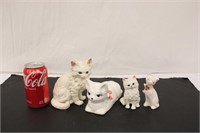 4 Vintage White Cats