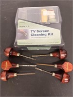 Woodcarving tools & TV cleaning kit