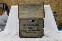 MUSKINGUM VALLEY FRUIT GROWERS CRATE