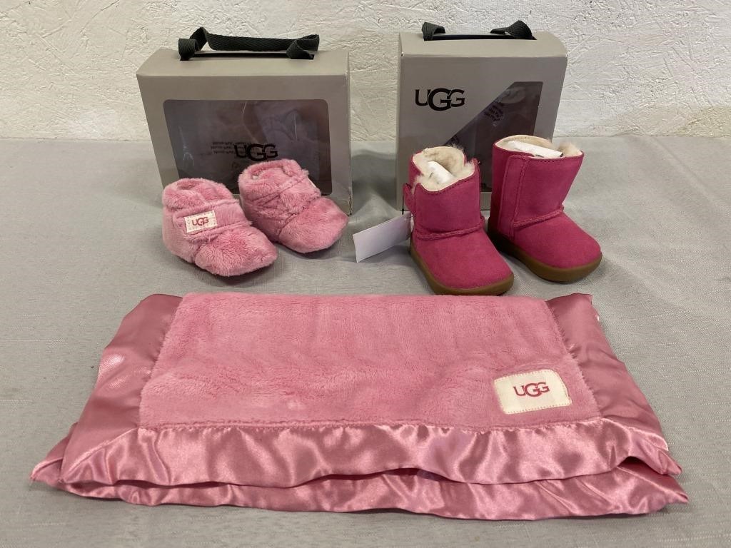 2 Ugg Shoes & Blanket Size 0/1