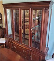 PENN. HOUSE CHERRY 2 PC CHINA HUTCH LIGHTED