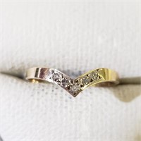 $600 10K  Diamond(0.05ct) Ring