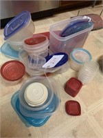 Plastic storage kitchenware