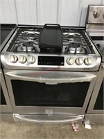LG gas stove MSRP 2499 brand new out-of-the-box