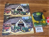 JOHN DEERE PLACE MATS & GIFT SET