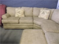 3 PIECE SECTIONAL SOFA WITH OTTOMAN