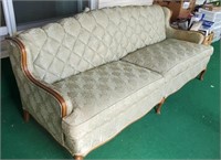 80" Early American Sofa