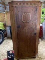 Armoire 36"x18"x71"H