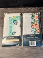 Town & Country Classic Linens 2 Sets 17"x17"