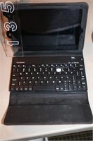 Apple iPad with keyboard & Case