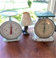 Two Antique metal weight scales, one has a 500 g