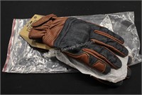 VUZ motorcycle gloves size XL (display)