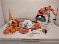 Assortment of Fall Decorations - Tote Measures