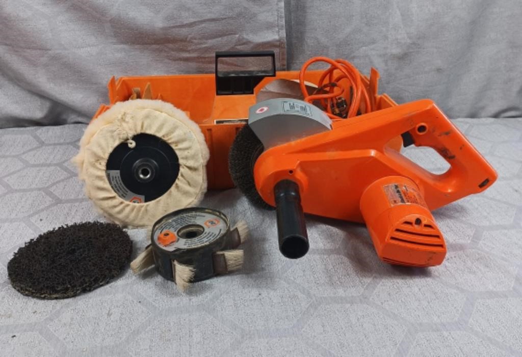 Black and Decker work wheel power stripper and