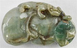 Hand Carved Green Hetian Jade Lizard Pendant