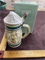 Avon endangered species elephant Stein mini