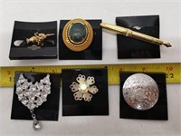 6 lovely brooches