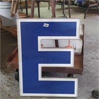 LARGE APROX 2 FT TALL  LETTER "E" METAL FRAME