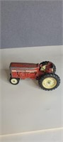 VINTAGE INTERNATIONAL HARVERST METAL TRACTOR