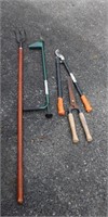 Pruner lopper, grass clipper, weed puller and