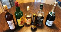 810 - LOT OF OPEN/ UNOPENED BOTTLES OF LIQUOR