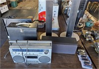Table Lot Of Stereo Equipment & 6 Hot Wheels