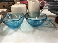 PAIR OF BLUE CUPS