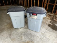2, 30 Gallon Trash Cans