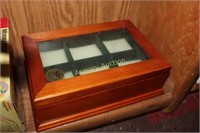 DISPLAY BOX