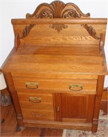 Antque Washstand w/ Peg Drawers, Carvings