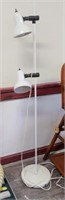 NICE STURDY FLOOR LAMP