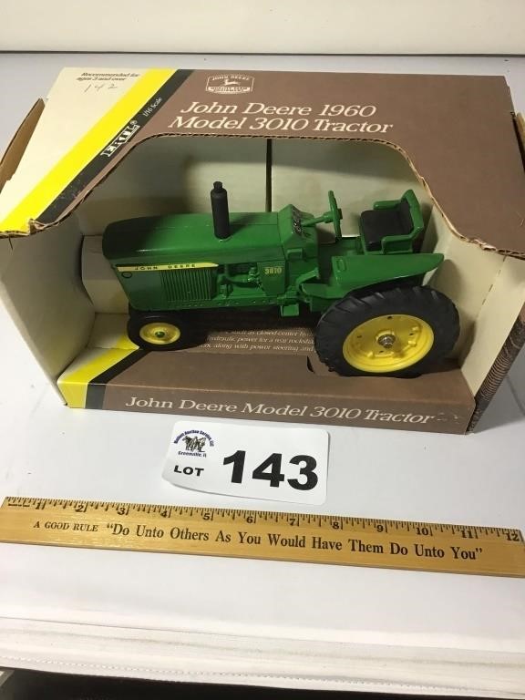 Diecast Farm Toys Ron and Marlene Mollett Estate