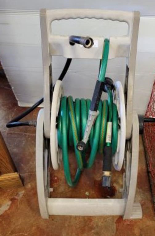 WATER HOSE WITH REEL